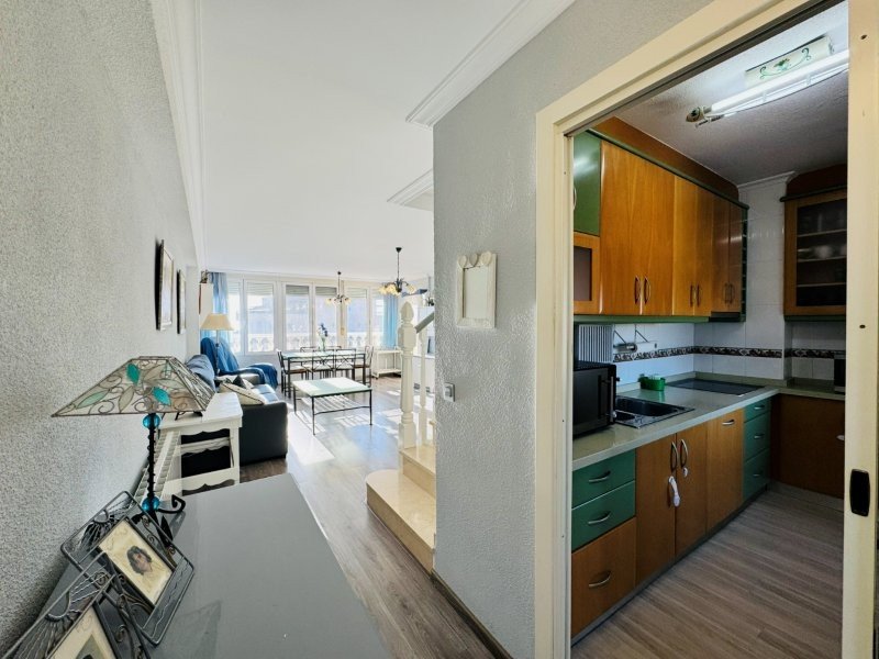 Maisonette-Wohnung mit 3 Schlafzimmern, 2 Bädern, 2 Kfz-Stellplätzen, Gemeinschaftspool und Meerblick nur 100 m vom Strand - 14