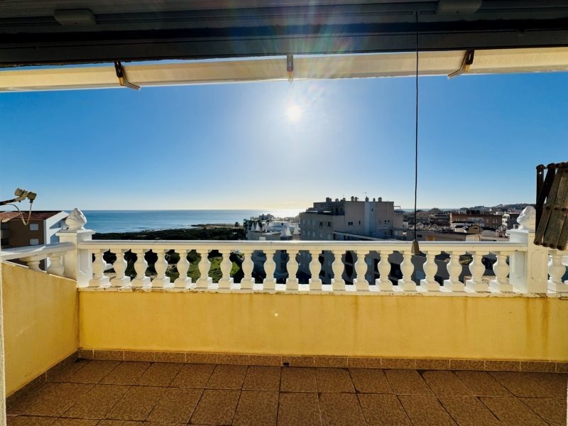 Maisonette-Wohnung mit 3 Schlafzimmern, 2 Bädern, 2 Kfz-Stellplätzen, Gemeinschaftspool und Meerblick nur 100 m vom Strand - 6