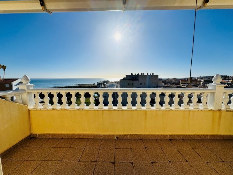 Maisonette-Wohnung mit 3 Schlafzimmern, 2 Bädern, 2 Kfz-Stellplätzen, Gemeinschaftspool und Meerblick nur 100 m vom Strand - 7
