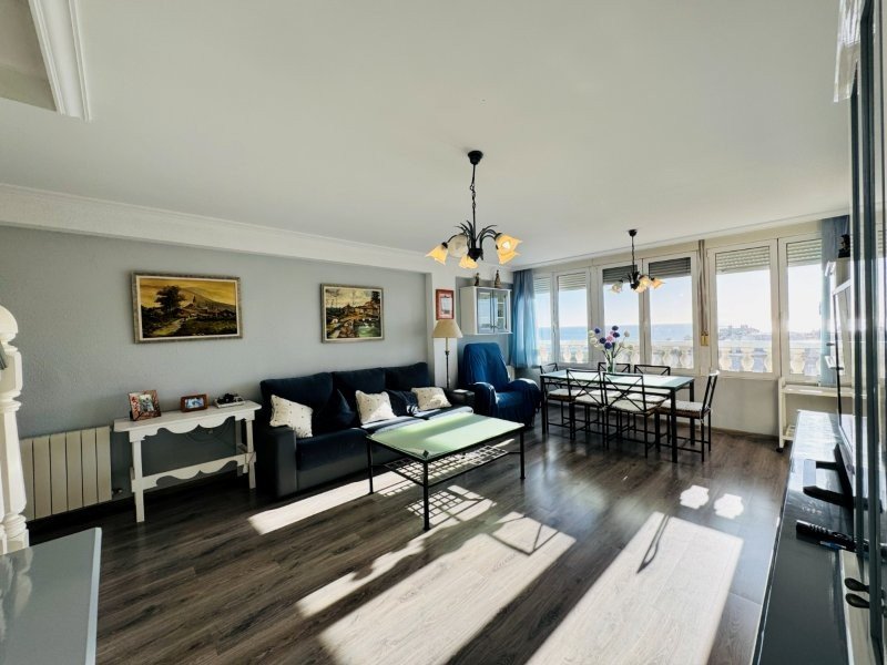 Maisonette-Wohnung mit 3 Schlafzimmern, 2 Bädern, 2 Kfz-Stellplätzen, Gemeinschaftspool und Meerblick nur 100 m vom Strand - 21