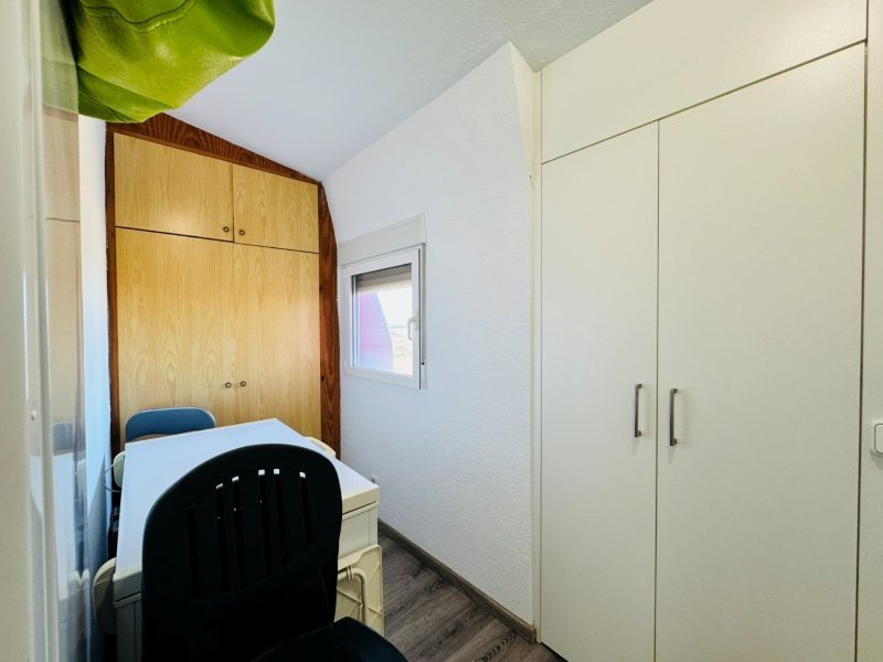 Maisonette-Wohnung mit 3 Schlafzimmern, 2 Bädern, 2 Kfz-Stellplätzen, Gemeinschaftspool und Meerblick nur 100 m vom Strand - 38