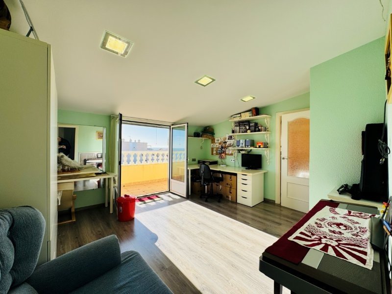 Maisonette-Wohnung mit 3 Schlafzimmern, 2 Bädern, 2 Kfz-Stellplätzen, Gemeinschaftspool und Meerblick nur 100 m vom Strand - 31