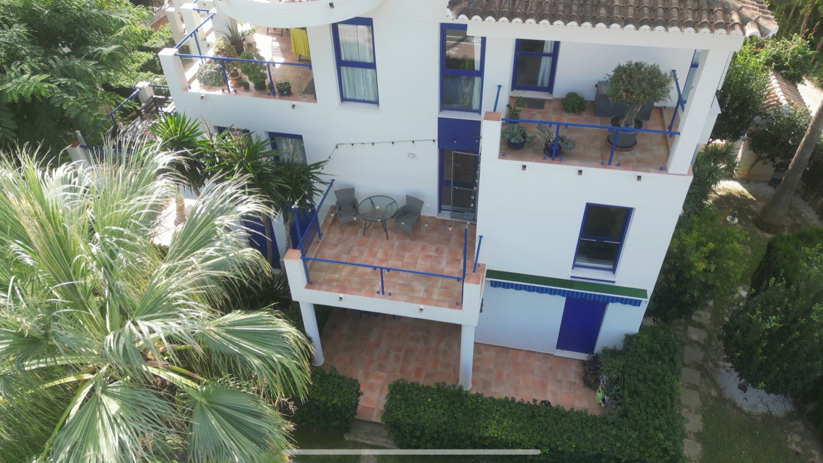 Exklusive Wohnung mit 2 Schlafzimmern und 2 Bädern in wunderschöner Wohnanlage nur 200 m vom Strand - 21