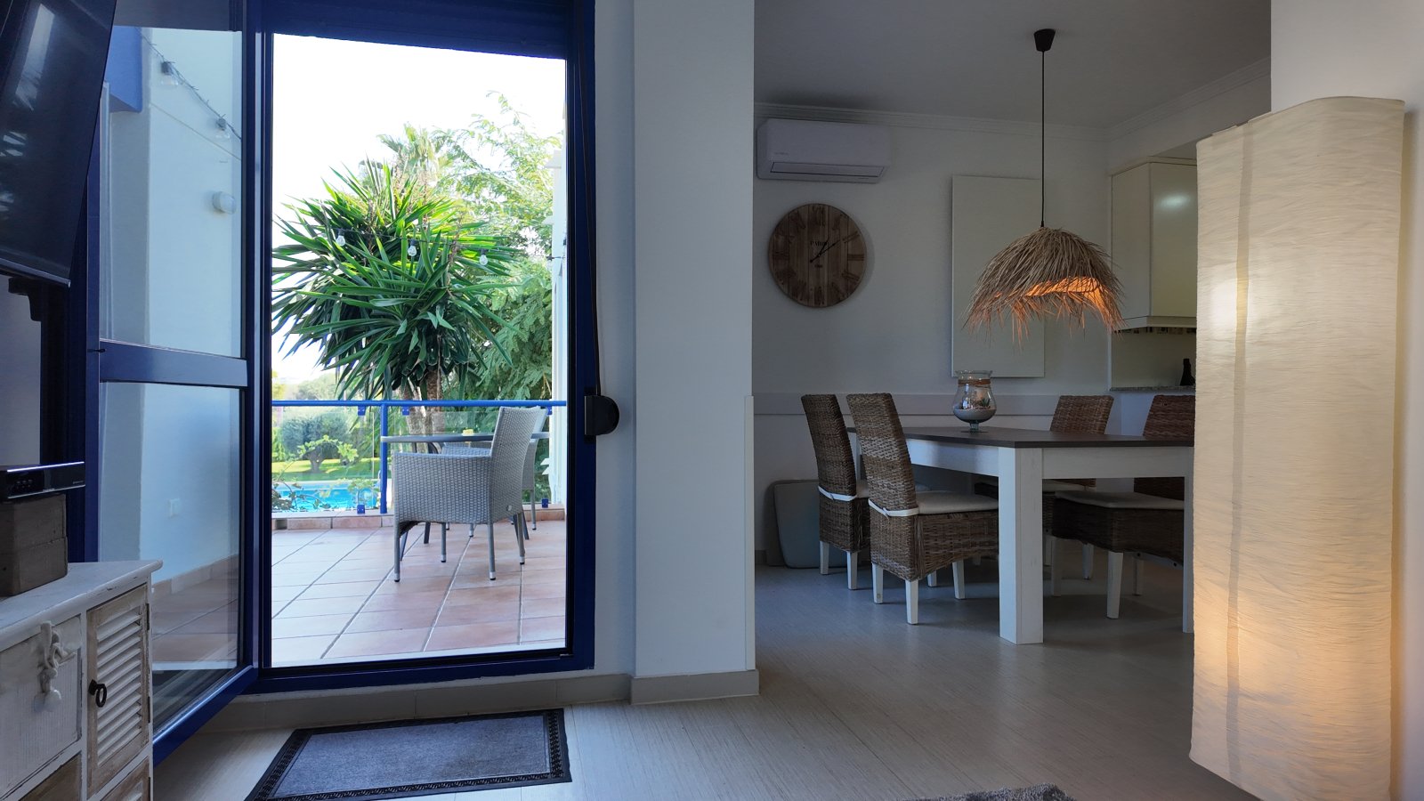 Exklusive Wohnung mit 2 Schlafzimmern und 2 Bädern in wunderschöner Wohnanlage nur 200 m vom Strand - 6