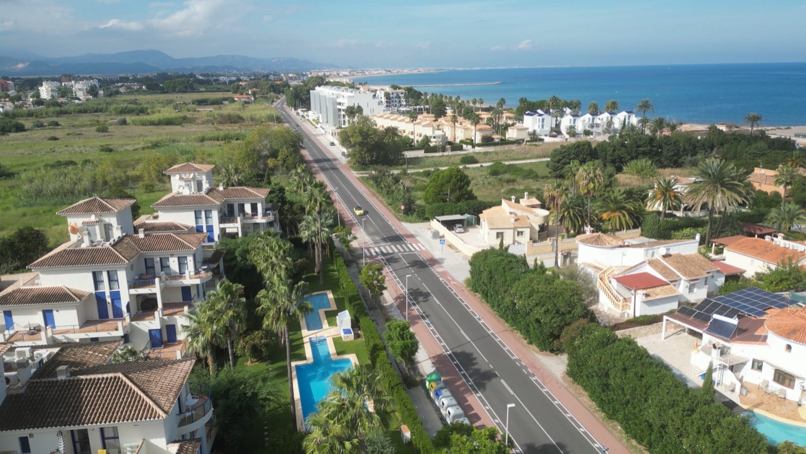 Exklusive Wohnung mit 2 Schlafzimmern und 2 Bädern in wunderschöner Wohnanlage nur 200 m vom Strand - 2
