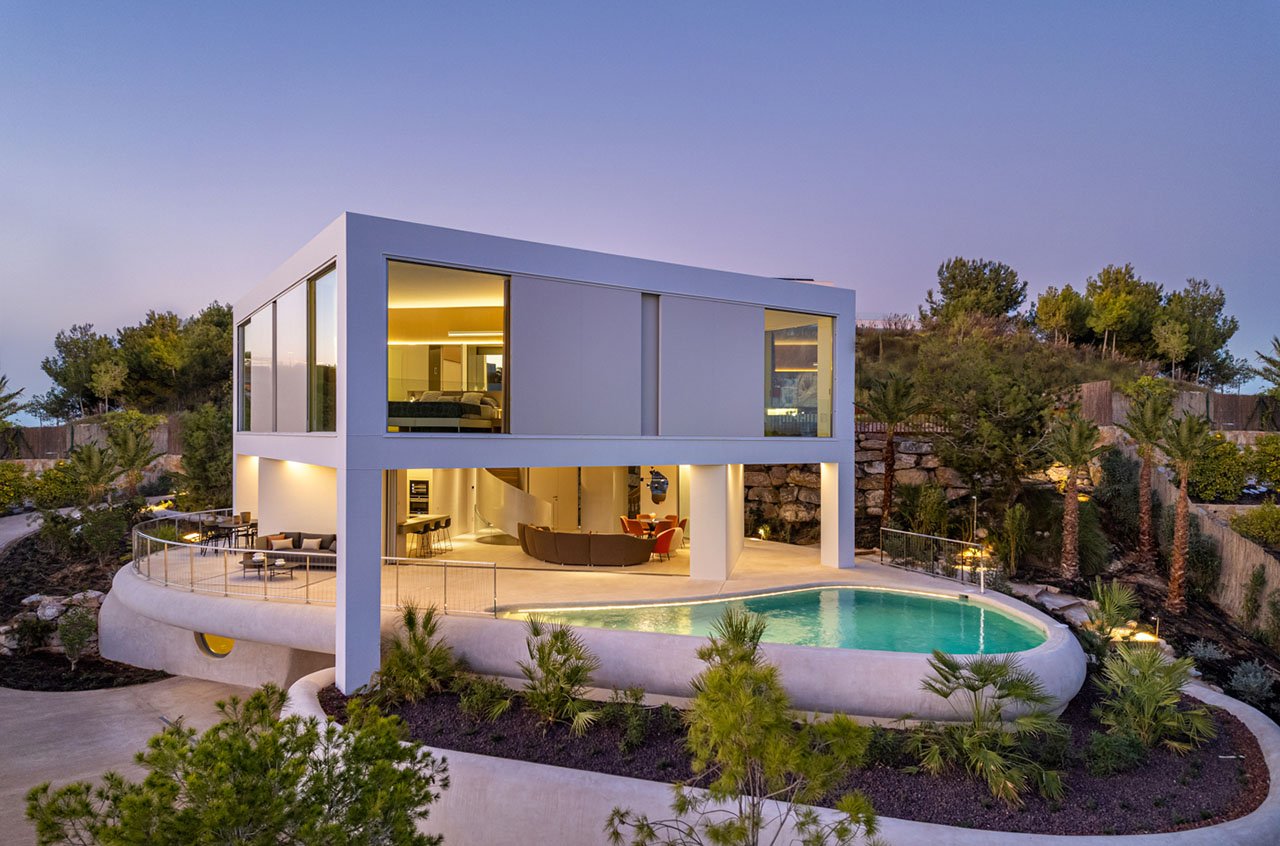 Luxusvilla mit 3 Schlafzimmern, 3 Bädern, Gäste-WC und Privatpool im exklusiven Las Colinas Golf Resort - 2