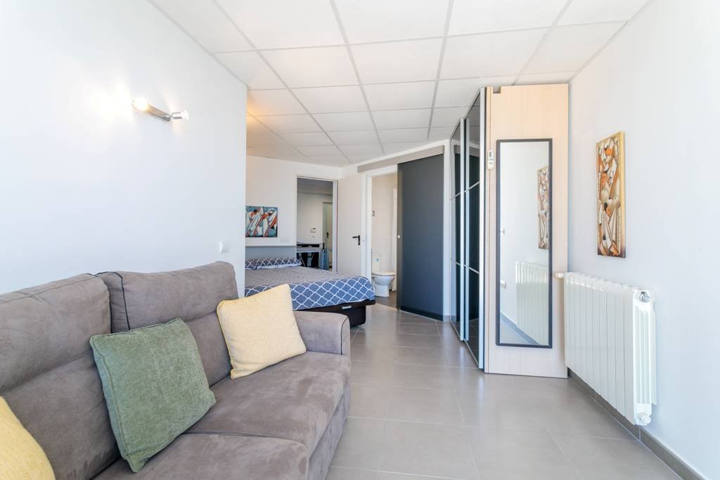 Moderne Villa mit beheiztem Pool und spektakulärem Panoramablick auf Küste und Meer und mit Vermietungslizenz - 31
