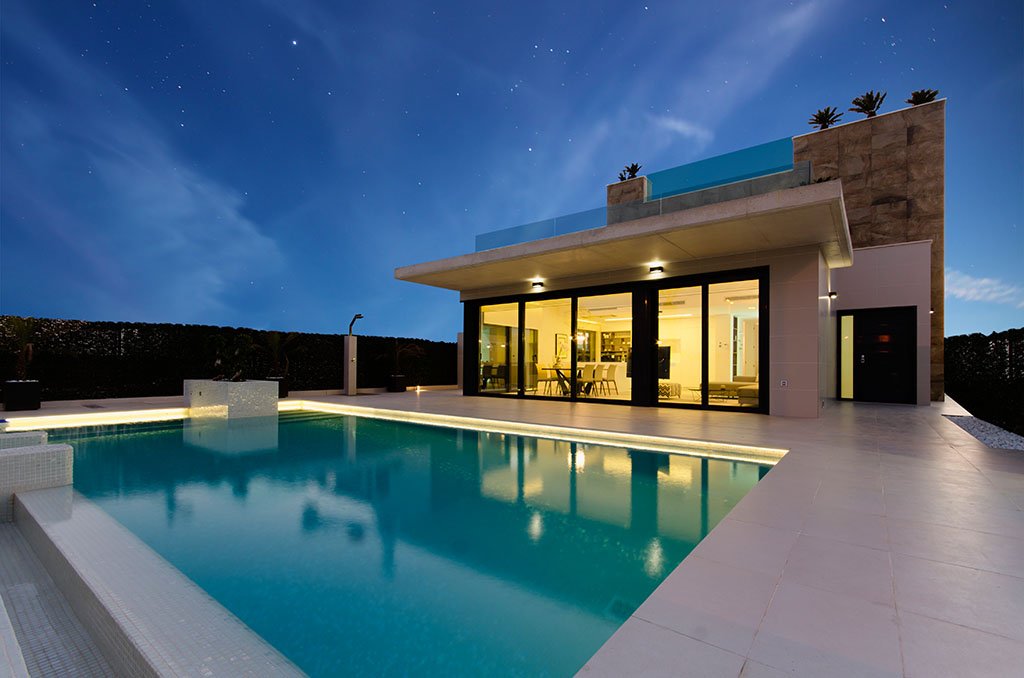 Exklusive Villen mit 4 Schlafzimmern, 4 Bädern, Dachterrasse und Privatpool nur 600 m vom Strand - 2