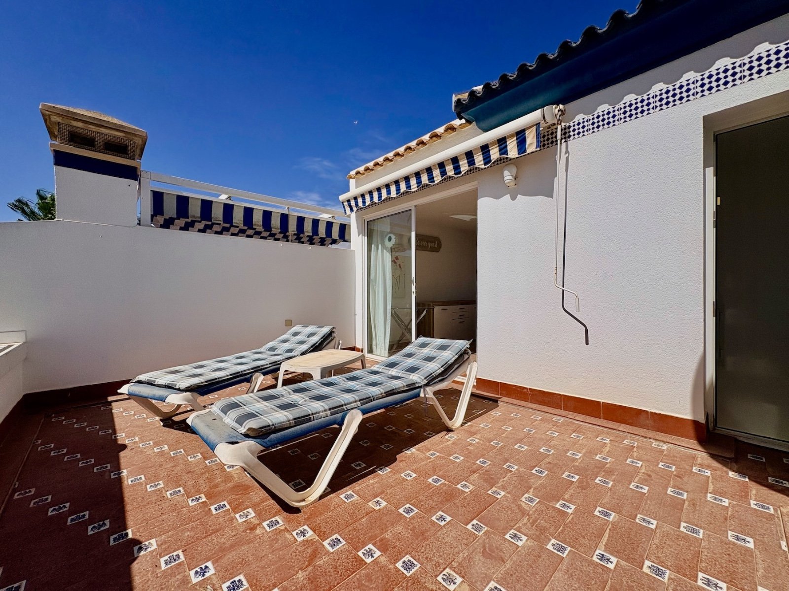 Duplex-Reihenhaus mit Solarium und Meerblick, Garten und Gemeinschaftspool in Conjunto Rioja - 18