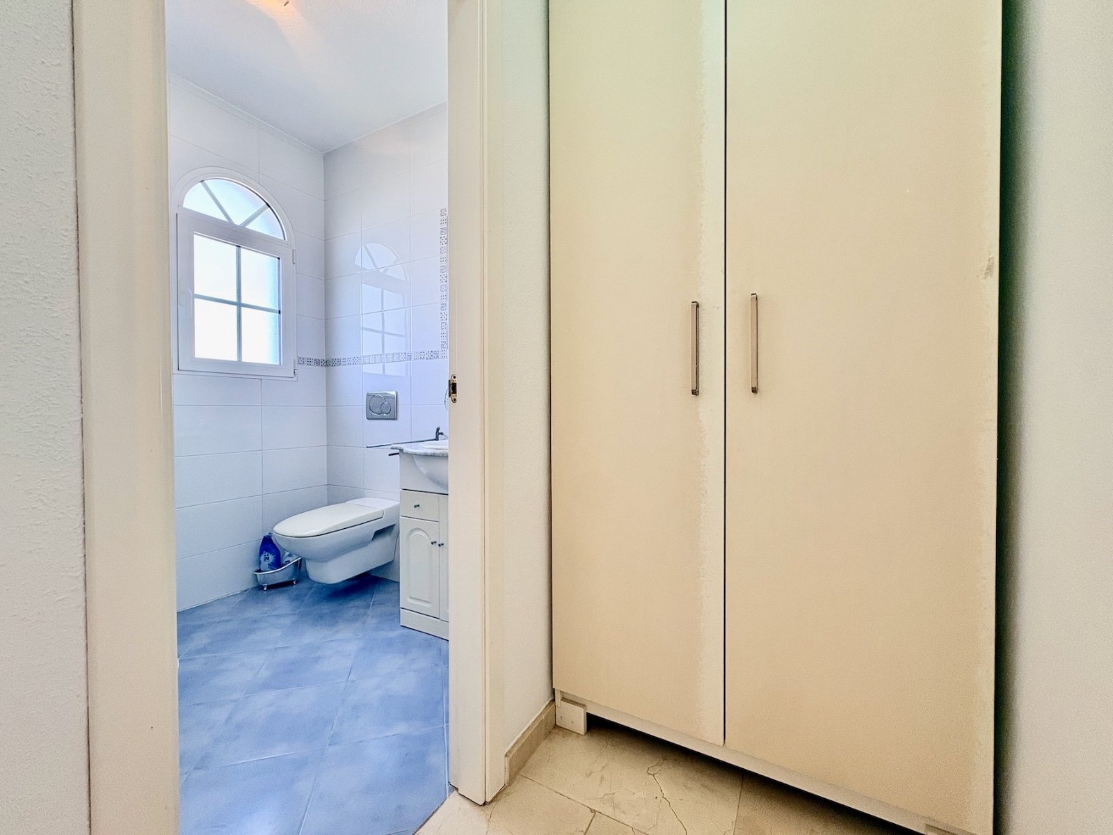 Duplex-Reihenhaus mit Solarium und Meerblick, Garten und Gemeinschaftspool in Conjunto Rioja - 12
