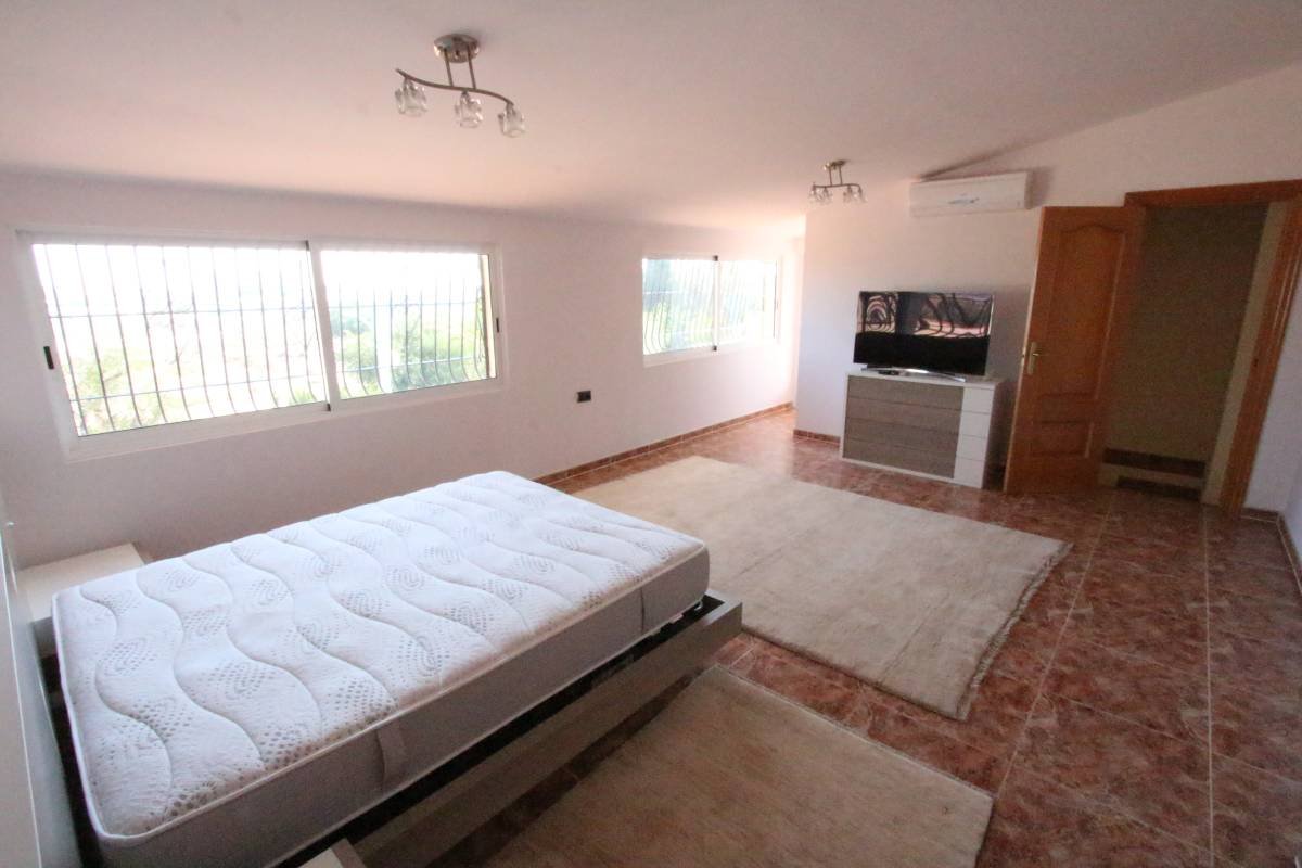 Große renovierte Villa nur 2 km vom Meer entfernt - 24
