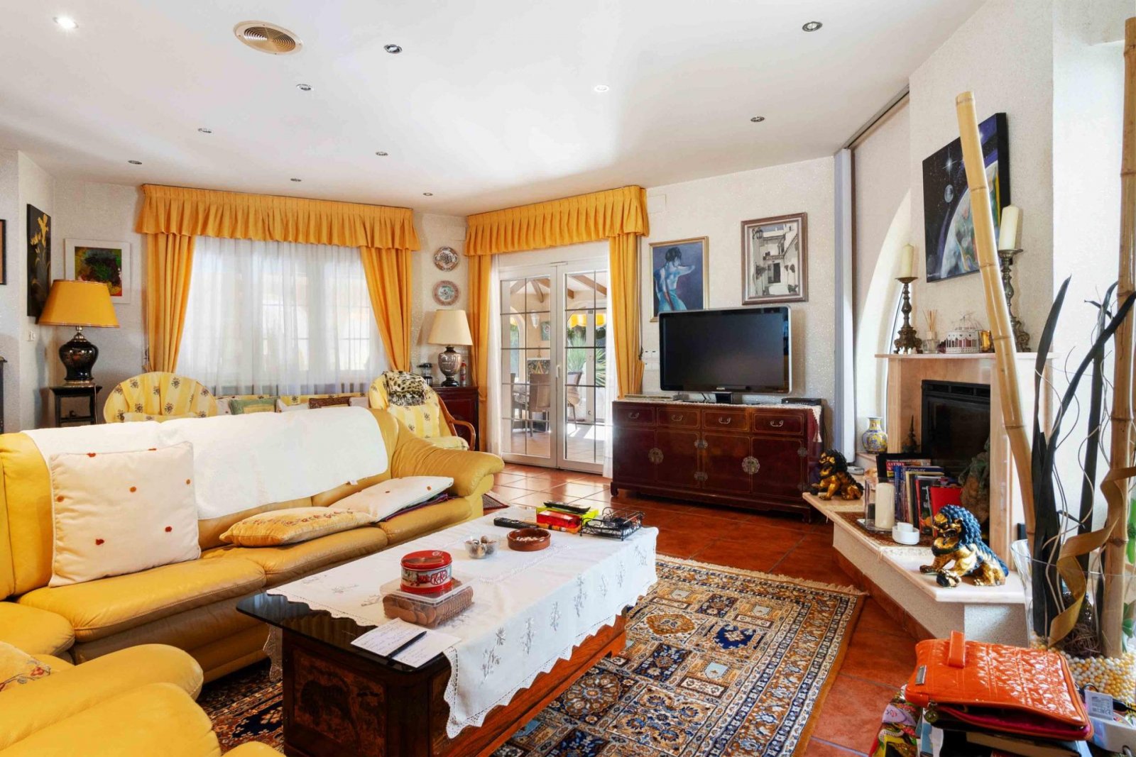 Prächtige freistehende Villa mit 3 Schlafzimmern, 4 Bädern, Fitnessraum, Sauna, Garage und Privatpool nur 1 km vom Strand - 9