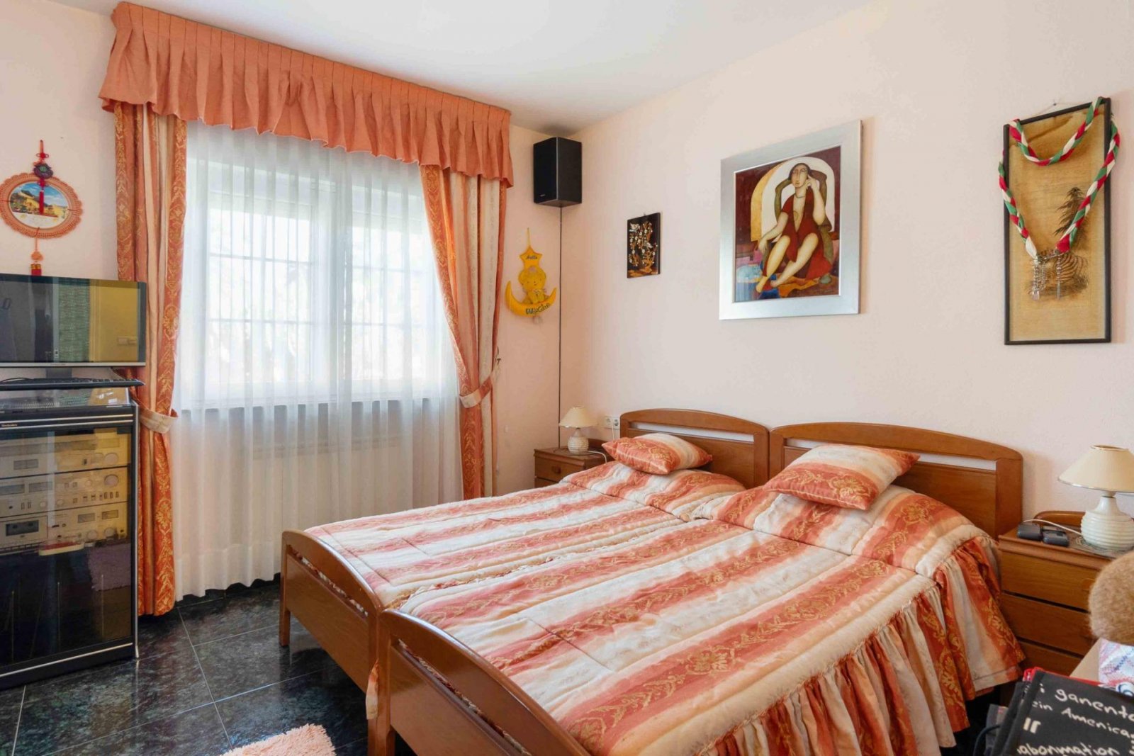 Prächtige freistehende Villa mit 3 Schlafzimmern, 4 Bädern, Fitnessraum, Sauna, Garage und Privatpool nur 1 km vom Strand - 22