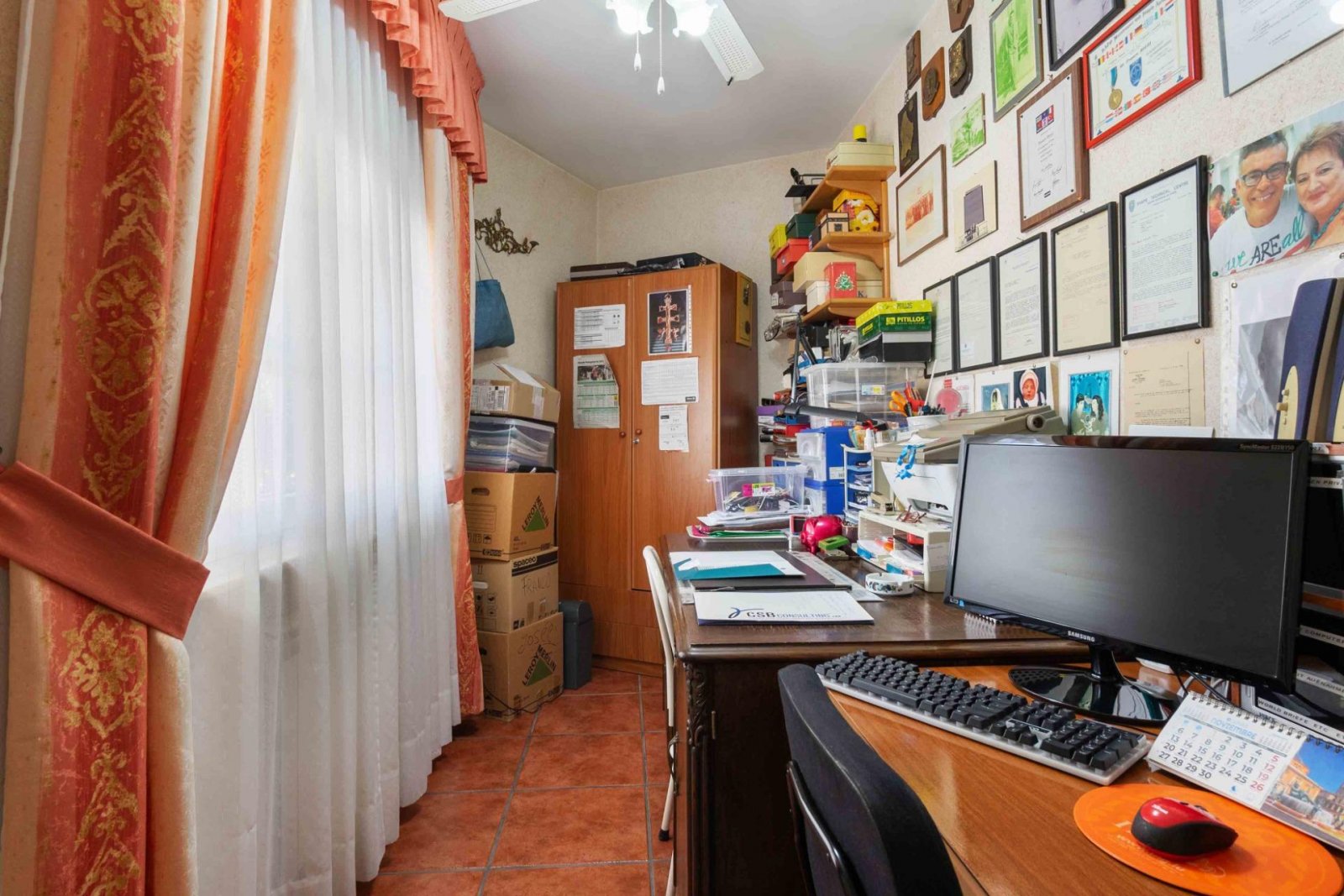 Prächtige freistehende Villa mit 3 Schlafzimmern, 4 Bädern, Fitnessraum, Sauna, Garage und Privatpool nur 1 km vom Strand - 27