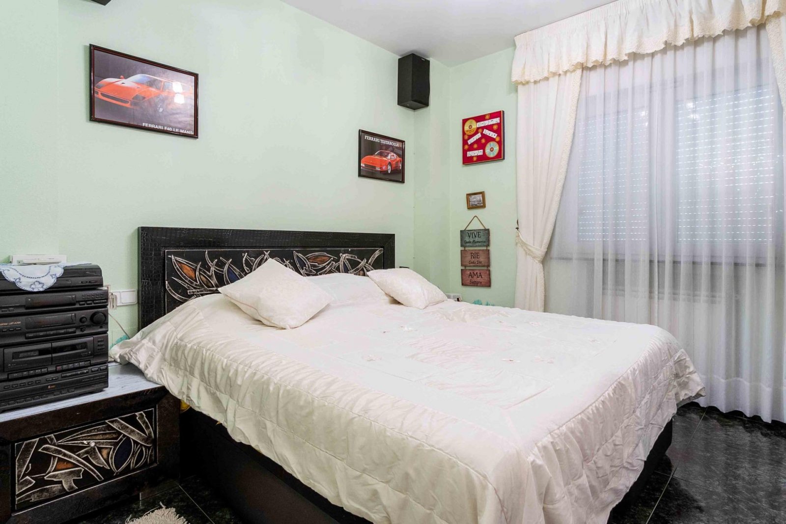 Prächtige freistehende Villa mit 3 Schlafzimmern, 4 Bädern, Fitnessraum, Sauna, Garage und Privatpool nur 1 km vom Strand - 24