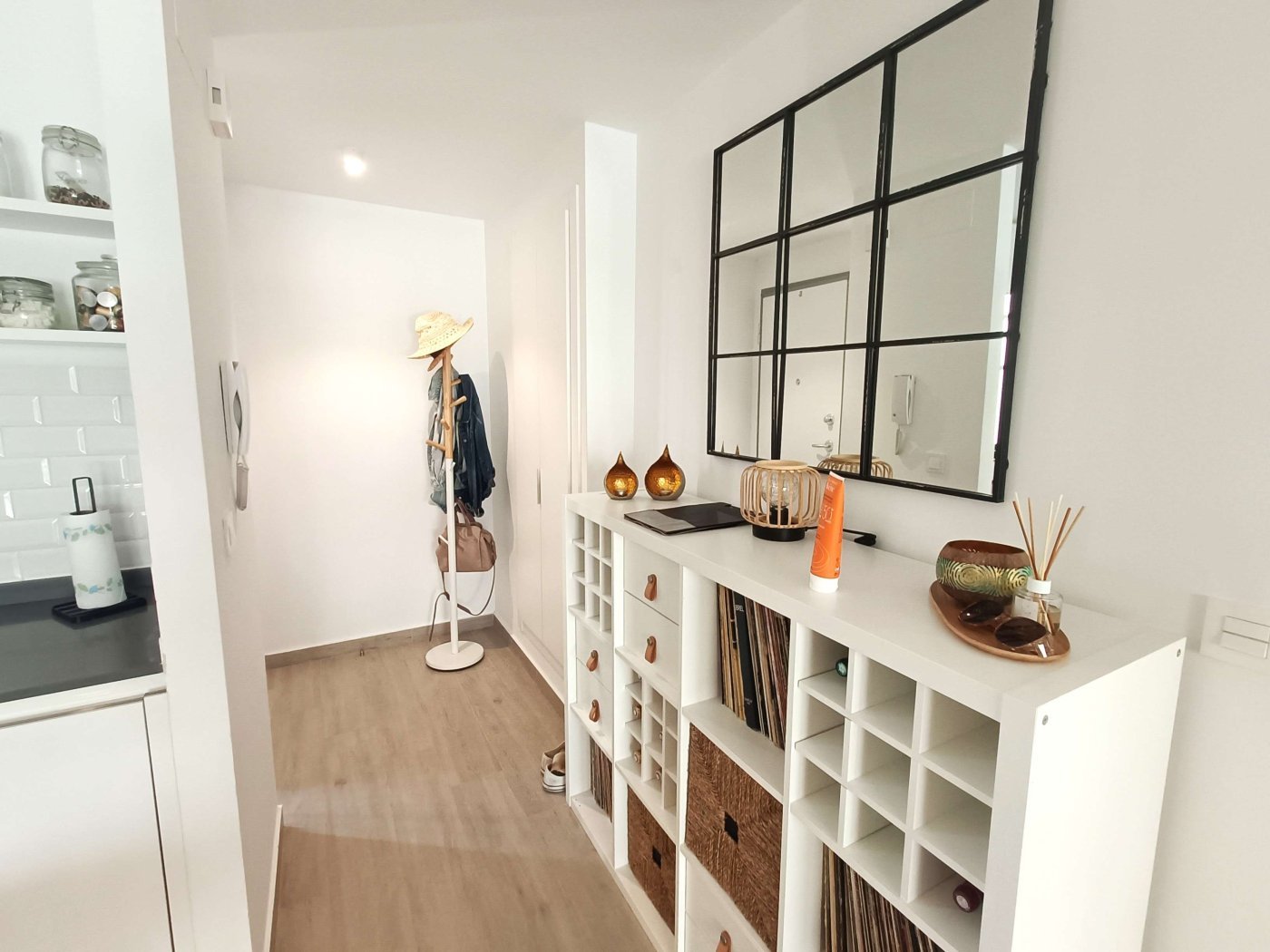 Moderne Erdgeschoss-Wohnung mit 3 Schlafzimmern, 2 Bädern, privatem Garten und Gemeinschaftspool - 10