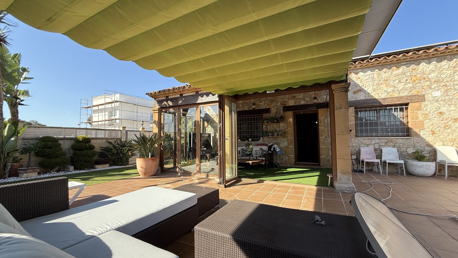 Exklusive Villa im mediterranen Stil, die Luxus, Energieeffizienz und hochwertige Materialien vereint - 34