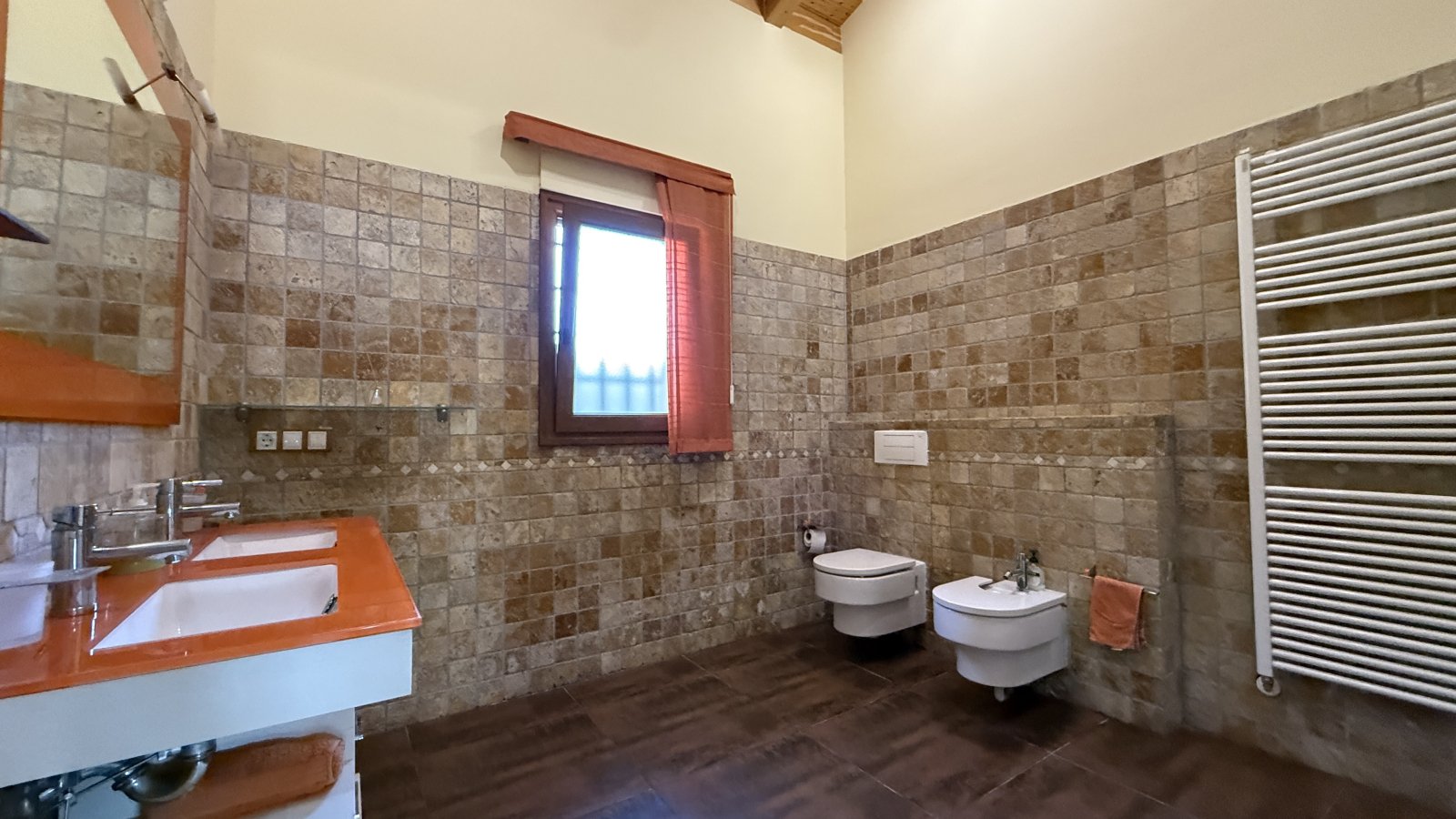 Exklusive Villa im mediterranen Stil, die Luxus, Energieeffizienz und hochwertige Materialien vereint - 30