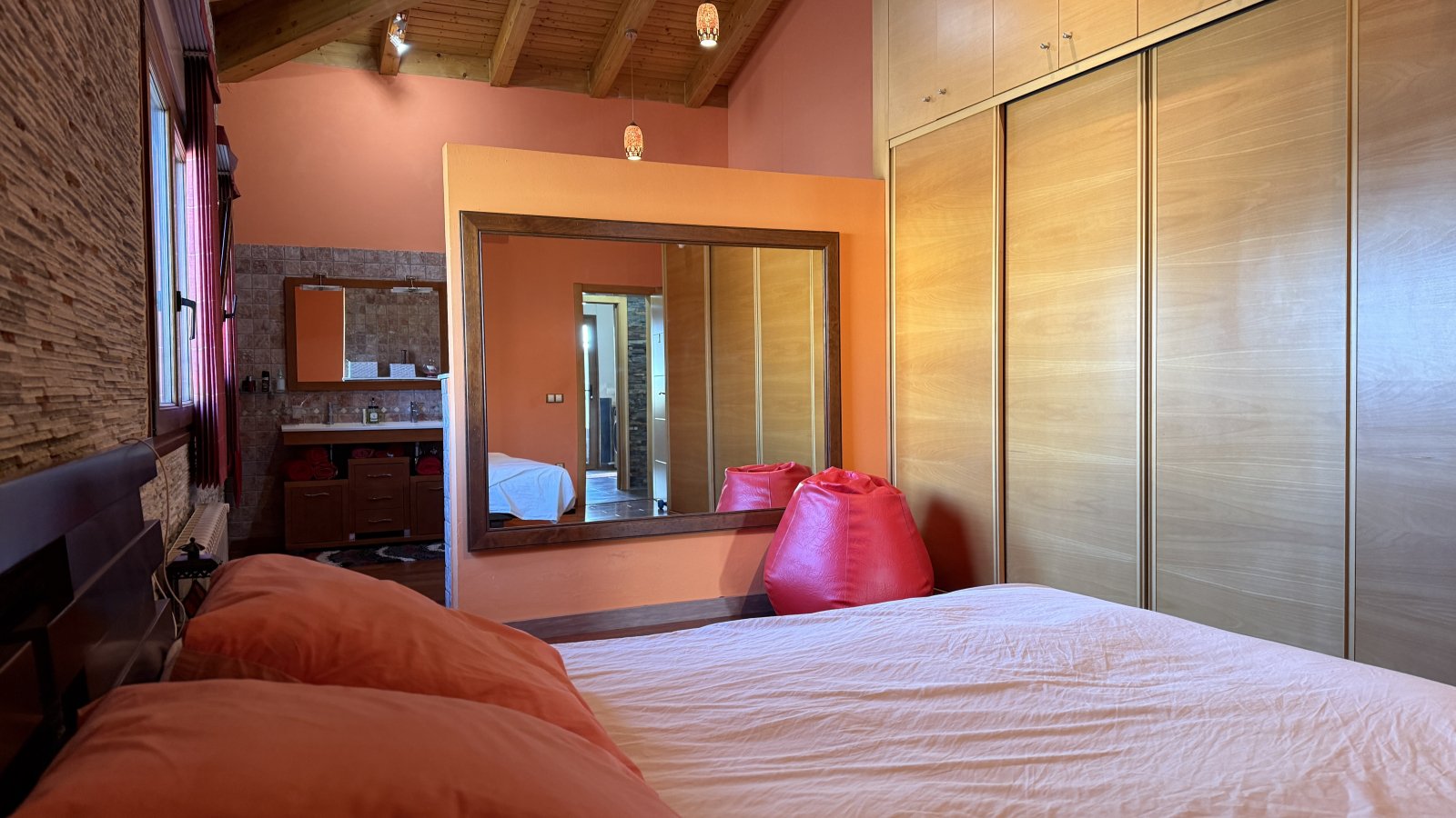 Exklusive Villa im mediterranen Stil, die Luxus, Energieeffizienz und hochwertige Materialien vereint - 20