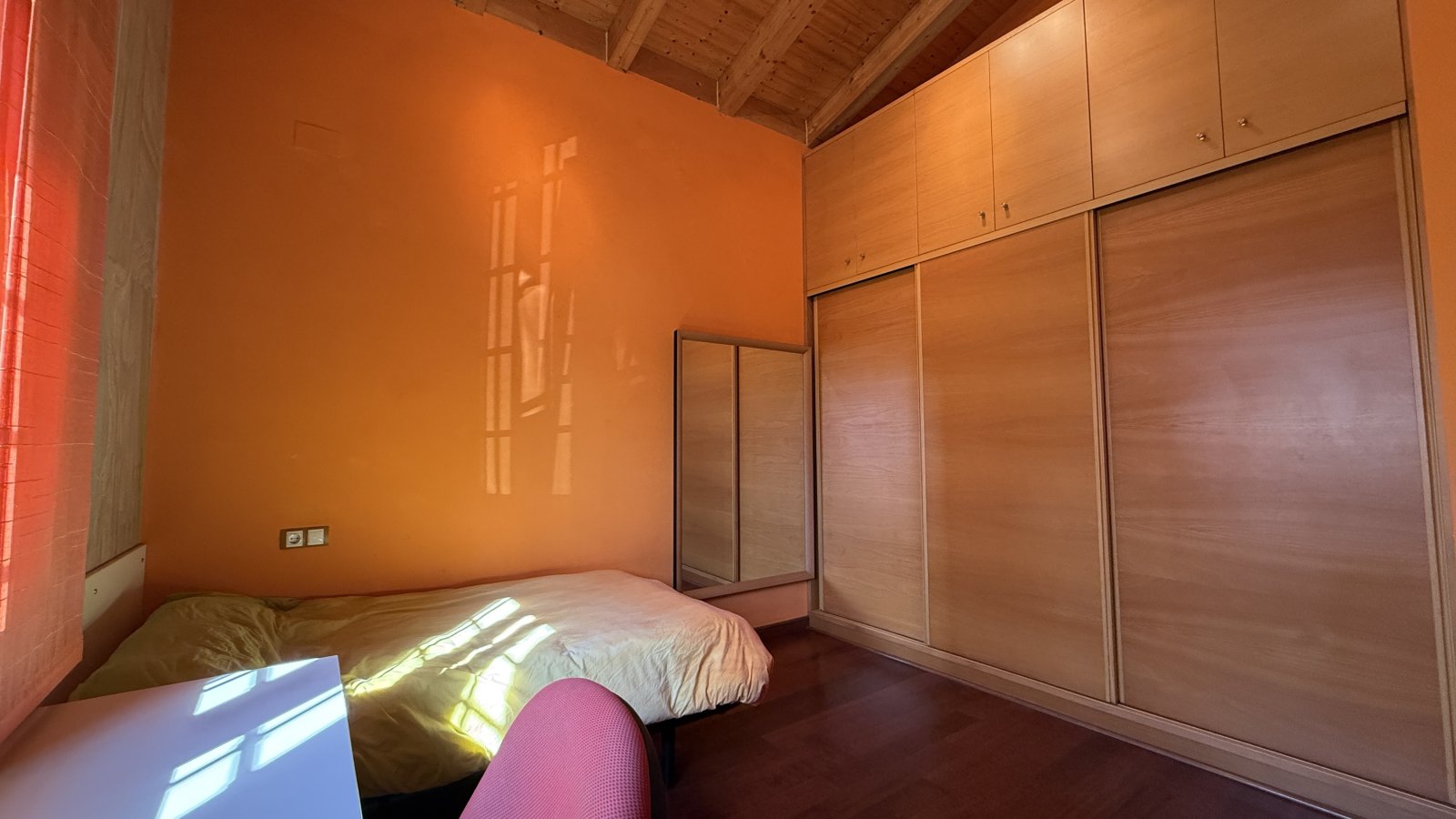 Exklusive Villa im mediterranen Stil, die Luxus, Energieeffizienz und hochwertige Materialien vereint - 24